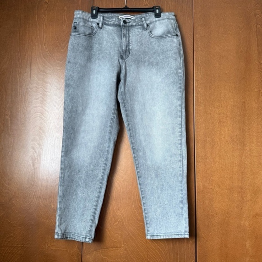 Kancan Exclusively For Maurice’s Gray Jeans Nwot Sz 31.